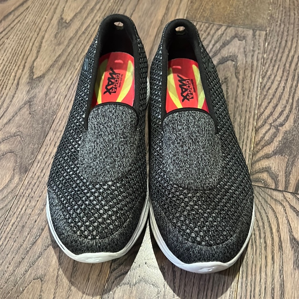 Skechers goga max
